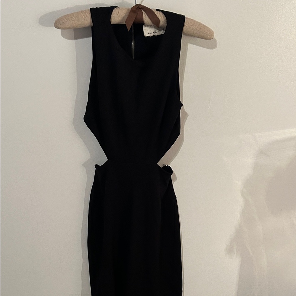 Nicole Miller Elegant Black Sleeveless Dress